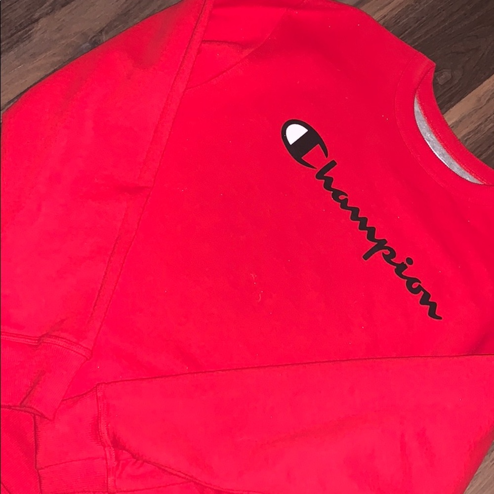 Red Champion Pullover